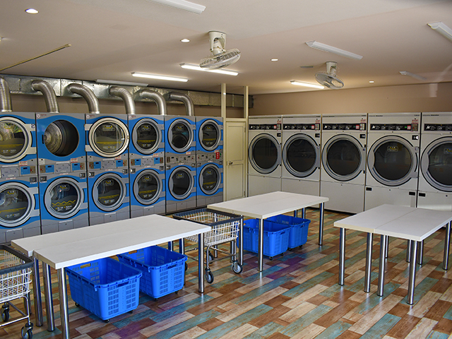 多良見店 店内①