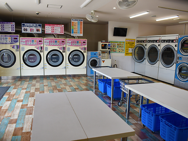 多良見店 店内②
