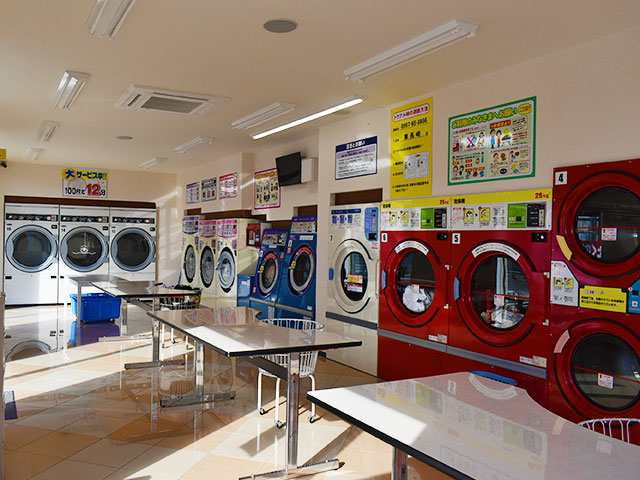 東長崎店 店内②
