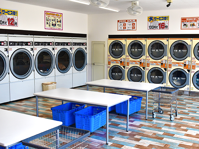 上戸町店 店内①
