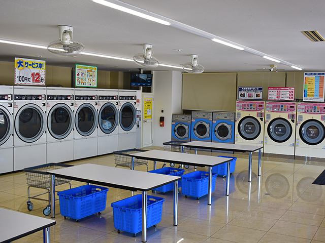 松原店 店内①