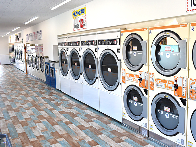 草場店 店内②